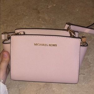 Michael Kors light pink cross body purse!